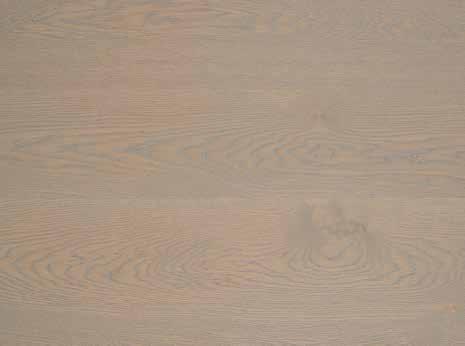 Nordic Shimmer G1 Nordic Ash Ytbehandling: Craft Oil 2K Ash Yta: Naturligt matt Råträ och askgrått skapar en självklar vinnare. För en rustik nordisk stil. Nordic Ash applicerad på borstad vit ek. 2. Vattenpoppa ytan genom att applicera ett tunt lager vatten.