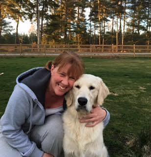 Bingo har jobbat ca 45 minuter upp till 1 timme, men då med små pauser. Vi har varit förskonade från hårda tag i hunden, en del skrik har han upplevt, men han reagerar då mest med nyfikenhet.