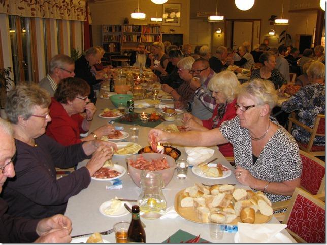 DHR Falköping, Räkfest Den 24 oktober hade DHR Falköping sin populära numera årliga räkfest. I år kom 66 medlemmar och festade på räkor, bröd, smör och ost. Detta sköljdes ner med valfria drycker.