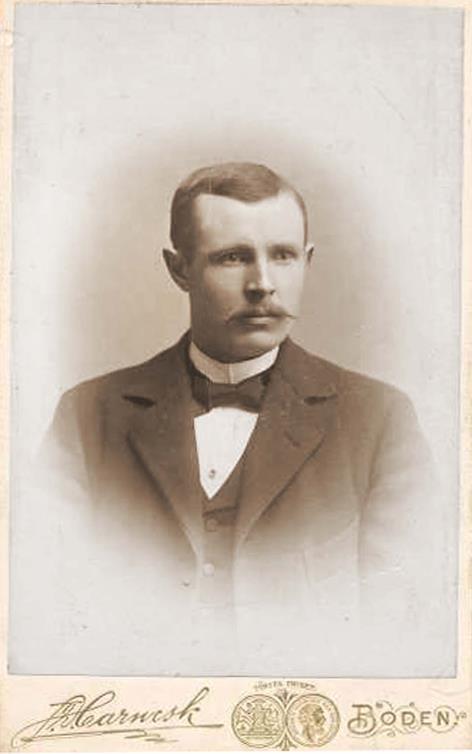 i Bredåker, Överluleå gifte sig 1901 med Hugo Nilsson (1877-1918) f och d i
