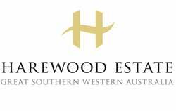 AUSTRALIEN CLARE VALLEY Wakefield Wines / GREAT SOUTHERN Harewood Estate WAKEFIELD TAYLORS grundades i slutet av 1960-talet när familjen Taylor köpte land i Clare Valley och började plantera vin.
