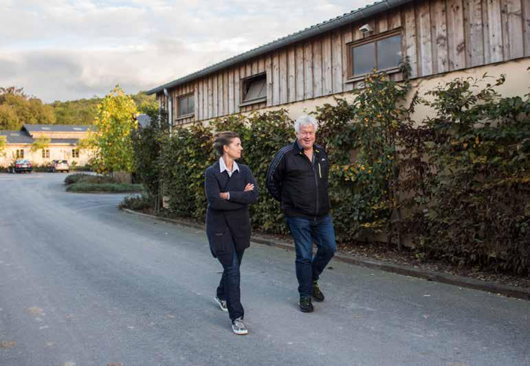 Fakta Hingstar som Hingstdepån har i stallet: Amiral Sascha. Atlas de Joudes. Bird Parker. Bold Eagle. Brillantissime. Charly du Noyer. Carat Williams. Conny Nobell. Django Riff. Dollar Macker.