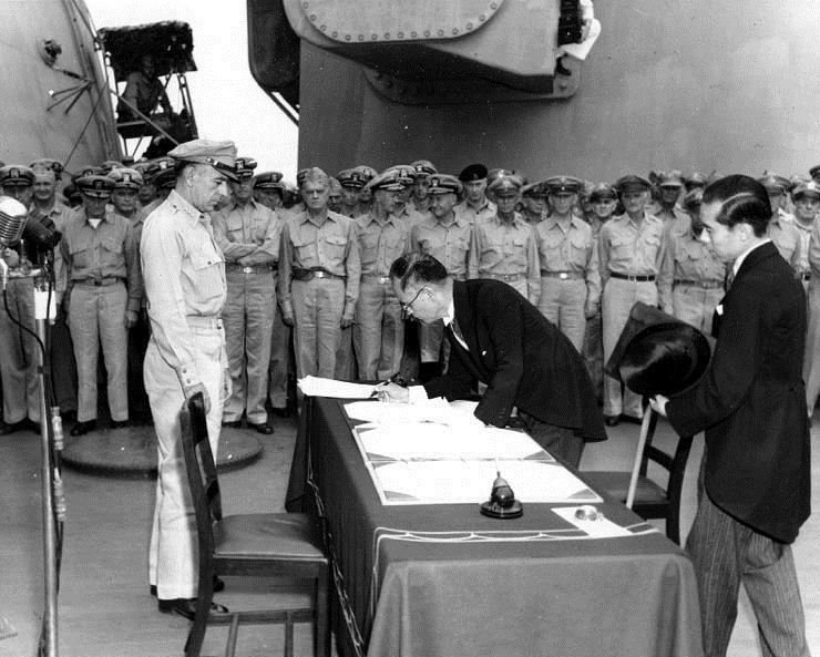 Fred! Japan kapitulerar 2 september 1945 och därmed tar andra