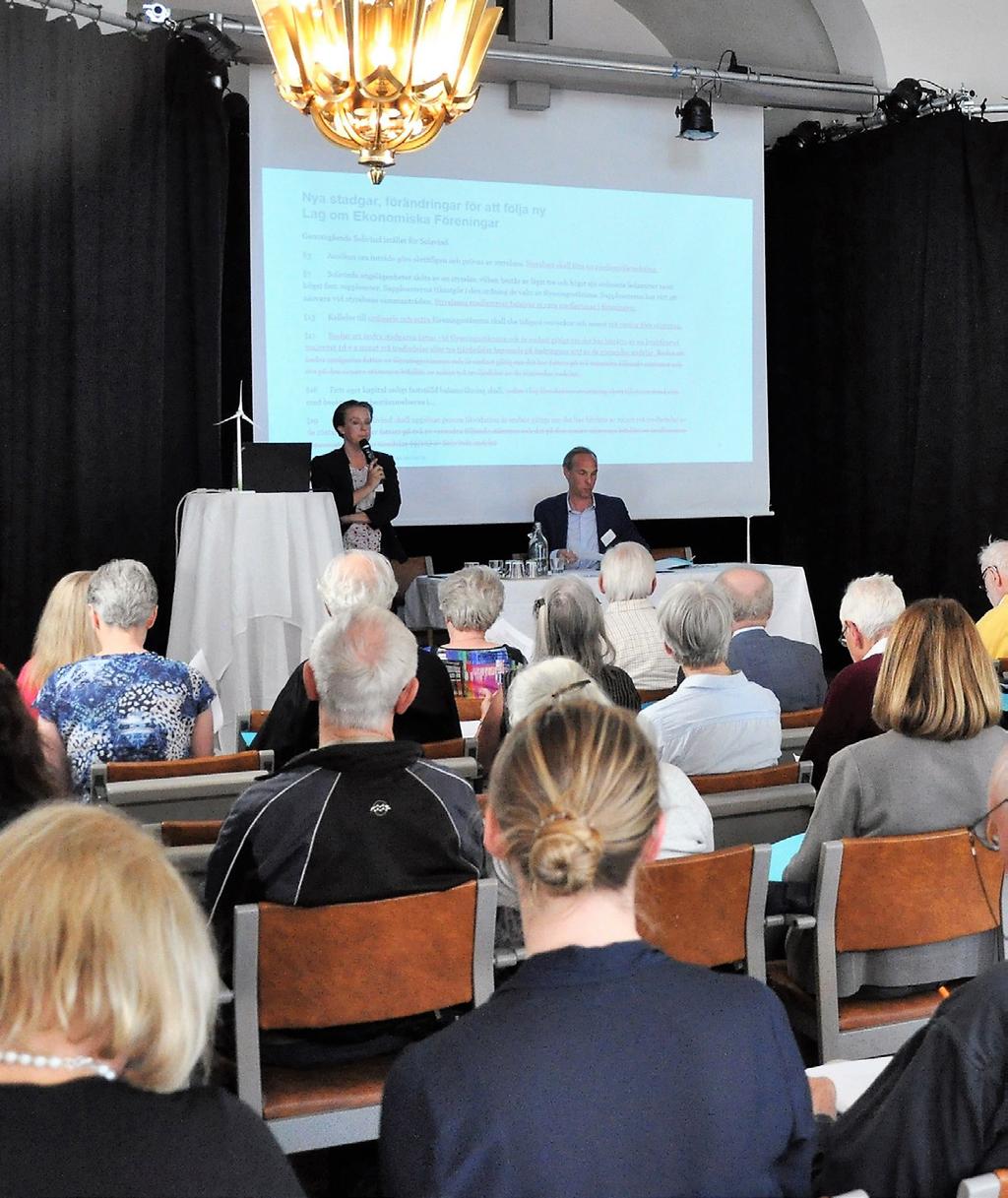 Hedbodbergets vindpark. Foto: OX2 Solivind El Ekonomisk Förening i korthet Sveriges största vindkraftskooperativ med ca 4 100 medlemmar. Tio medlemsägda vindkraftverk på olika platser i Sverige.