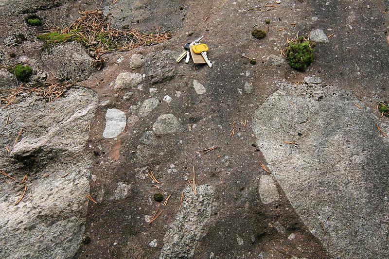 Istidsbevis Att vi haft istider på jorden är alla forskare överens om, och i Finland har vi många geologiska bevis för åtminstone den senaste istiden För att känna igen tidigare istider, har man