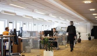 Applikationsexempel DAI Plus Enkelt med grannzonsfunktion I kontorslandskap, parkeringsgarage, industrihallar och andra större lokaler är det trygghetsskapande med ljusstyrning av intilliggande
