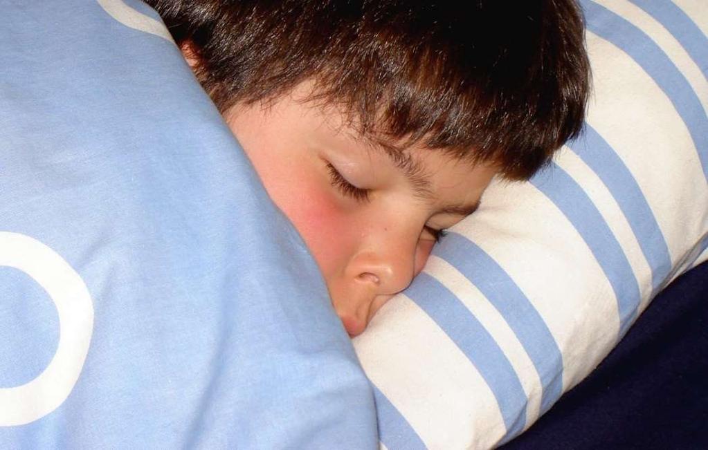 Sömnobjekt Ersätt sömnobjekt om det inte gör barnet självständigt, t ex dig själv som förälder