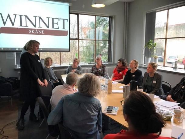 LUNCHWORKSHOPEN Lunchen introducerades med en kort genomgång av diskrimineringslagen, som Hillevi Brandt, jurist på Malmö mot diskriminering, höll i.