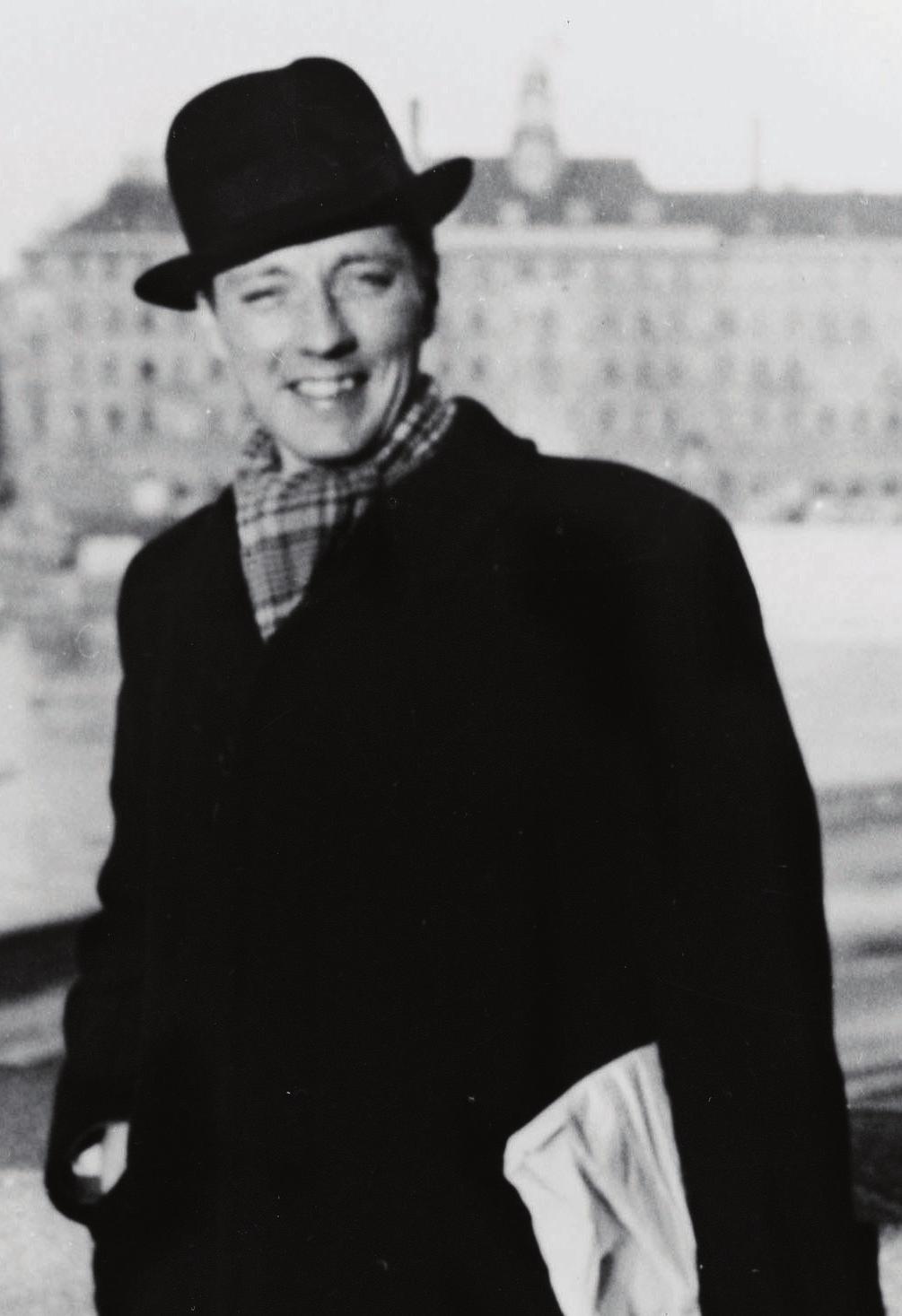 Per Anger-priset VET DU VEM PER ANGER VAR? I år är det hundra år sedan den svenska diplomaten Per Anger föddes.
