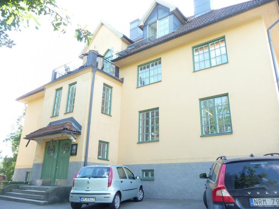 Sicklaön 397:2 5(15) Nacka kommun Byggnaden är grundlagd på källare. Stommen utgörs av tegel med bjälklag i trä.