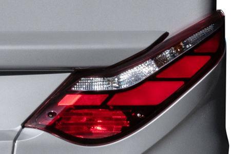 Uttrycksstarkt bakljus Mercedes-Benz-Sprinter-bas Golv i bodelen utan trappsteg Multifunktionsbakljusen