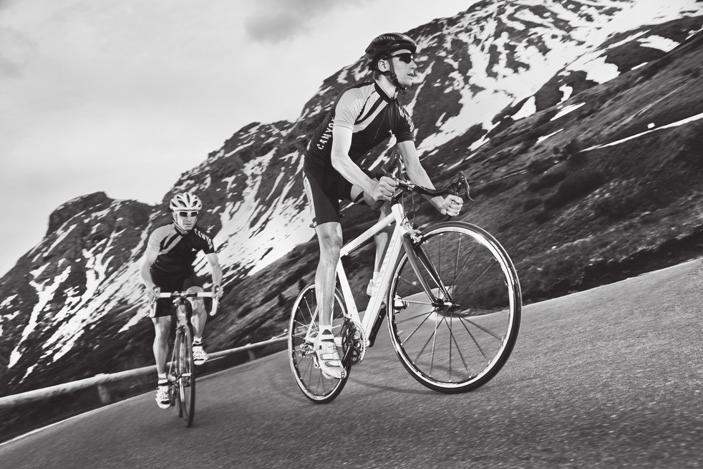 Om dn cykel har för stor ram kan det leda tll personskador när du måste klva av snabbt! Sadeln ska vara nställd så att hälen precs når pedalen nedersta läget.