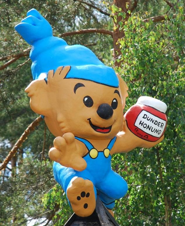 27 december L O V FILM - BAMSE O C H DU N DE R K L O C K A N Ännu ett nytt härligt bioäventyr med Bamse och hans vänner intar biograferna.