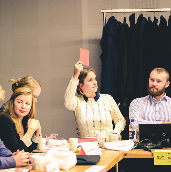 #9 Vara en stabil organisation #10 Representera medlemmarnas åsikter Mer utveckling, mindre administration Från högsta ort till lokala råd Representation i högskolan och andra organisationer styrs av