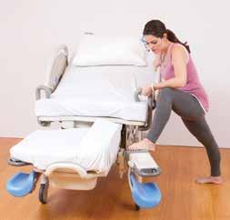 Viktiga funktioner som kan hjälpa till att få värkarbetet att fortskrida: Möjlighet att sänka sängens fotdel för att möjliggöra upprätt läge och att stå på alla