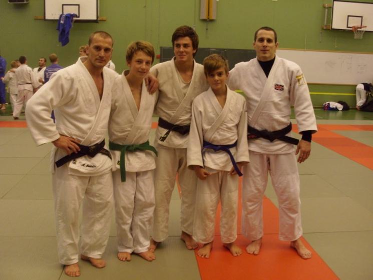 SPIF STAR CAMP Den 1-3 oktober arrangerade SPIF judo för andra året i rak SPIF STAR CAMP. Inbjudna tränare var Alexei Budolin från Estland och Euan Burton från Storbritannien.
