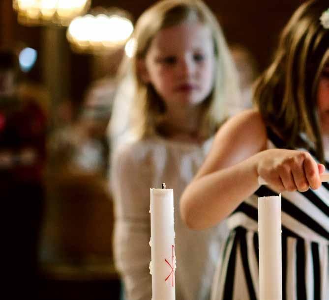 Gudstjänster i Bäckbykyrkan varje vecka: måndag-fredag Morgonbön kl 8.30. måndagar Lovsång och bön kl 18. onsdagar Mässa kl 17.30. september 2 10 Mässa. 9 10 Mässa. 16 10 Gudstjänst.