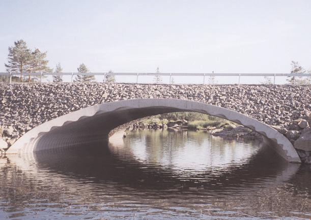 SuperCor BoxCulvert framtidens broalternativ Styrkan i SuperCors korrugering har gjort det möjligt att utveckla BoxCulvert-profilen.