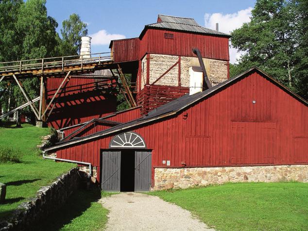 3 KARTOR OCH PRODUKTIONSSTÄLLEN Maps and production sites På SGU finns en central och rikstäckande databas som kallas Mineralförsörjningsdatabasen.