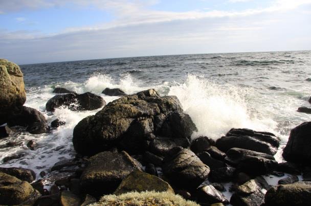 Medel vandring - 20 km Lagg Dag 6 Lagg Whiting Bay Den här dagen måste du planera din start av vandring så att du inte blir sittande i väntan på tidvatten vid först och främst Black Caves, som inte