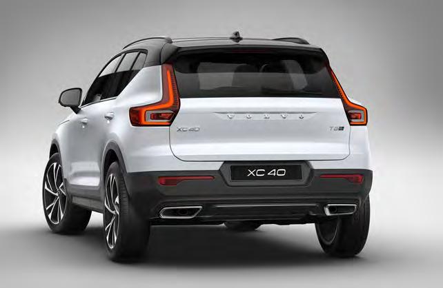 48 VOLVO XC40 INSPIRERAD AV KÖRGLÄDJE De dynamiska kontrasterna och den självsäkra närvaron gör R-Design till vårt kraftfullaste designuttryck.