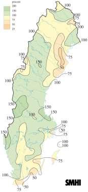 Figur 6. Data till väderanalys. Väderstationer (till vänster). Nederbörden i procent av den normala (i mitten). Medeltemperaturens avvikelse från normalvärdet i C (till höger). (SMHI, 20