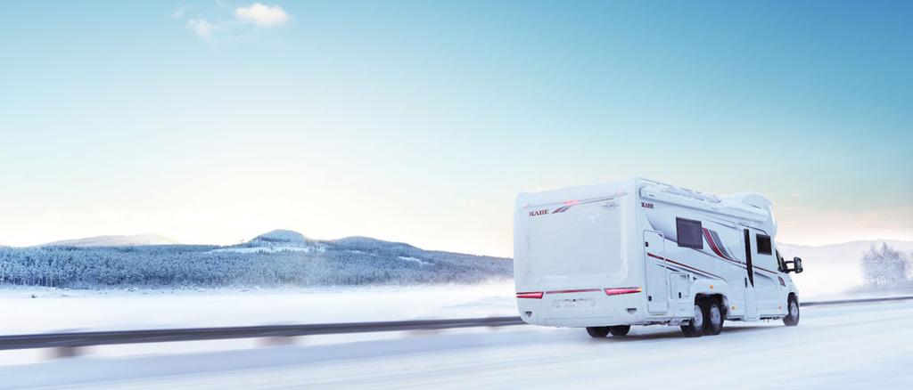 Fiat Ducato ger maximal körkomfort: Genomtänkt körställning Justerbar ratt med bekväm lutning Sits och ryggstöd med många inställningar Hydraulisk servostyrning Värmereflekterande vindruta och