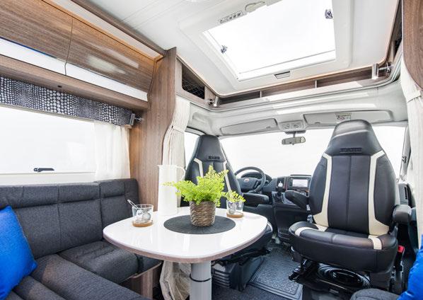Travel Master 780 LT Husbilen för dig som vill ha en riktig långbäddsbil. Här ryms allt du behöver för att bo bekvämt och samtidigt ha gott om utrymme. 2.