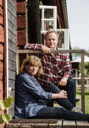 skogsmarker och klippstränder. På Arholma finns många fina klippbad och vid Österhamn finns bastu att hyra med möjlighet att bada från brygga.