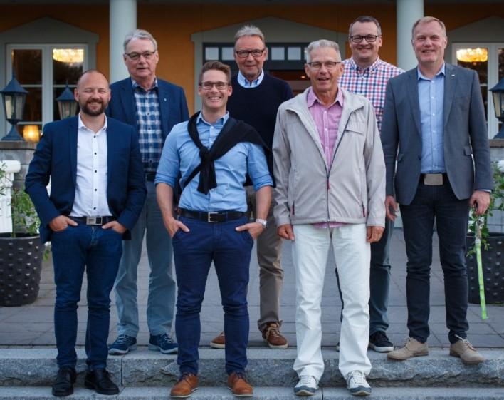 Styrande rådet 2017-2018 Vi har nu två nya medlemmar i styrande rådet.