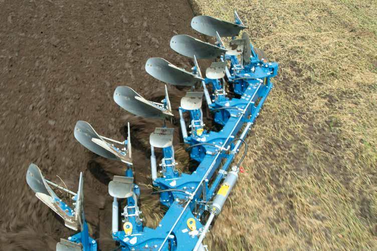 Vari Flex EX Vari Flex för tuffa tag Överum Vari Flex EX är burna växelplogar med hydrauliskt manövrerad arbetsbredd.