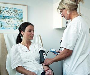 Klädregler Under laborationer måste skyddsrock användas Under VFU används sjukhusets kläder - OBS!