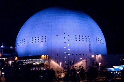 VISION EN ARENA I VÄRLDSKLASS Världen över byggs arenor som röner stor uppmärksamhet.