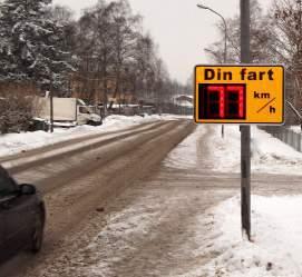 Genom sin låga vikt är den enkel att flytta runt till olika ställen. Våra displayskyltar är lätta att montera och att programmera.