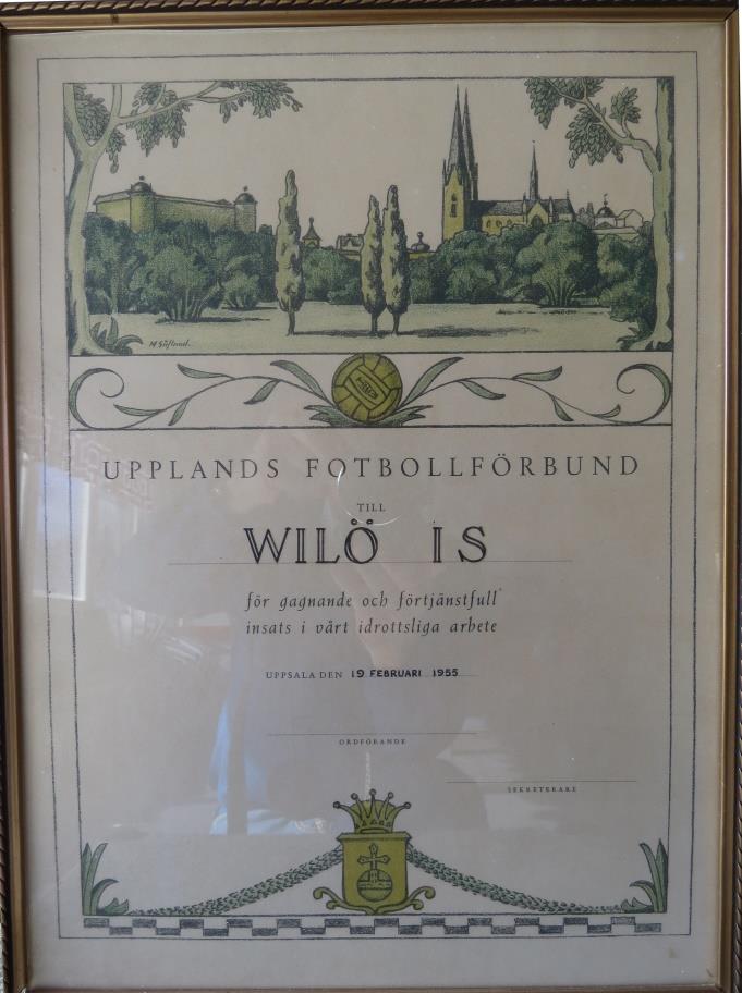 1955 I samband med föreningens 10-årsjubileum, den 19 februari 1955, fick Wilö IS ett diplom från Upplands Fotbollsförbund för gagnande och förtjänstfull insats i vårt idrottsliga arbete : Söndagen