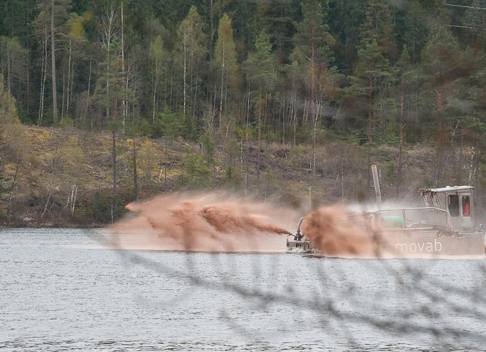 Det andra alternativet, Vattenkartan, kan zoomas och flyttas och är uppbyggd med massor av informativa lager i olika färger. Man bockar i det man vill se.