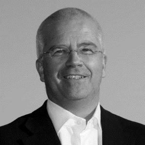 Huvudsaklig sysselsättning: Egenföretagare och styrelseuppdrag. Tidigare erfarenheter: Koncernledning för ASSA ABLOY AB 1994 2010. Övriga pågående uppdrag: Styrelseordförande i Zaplox AB.