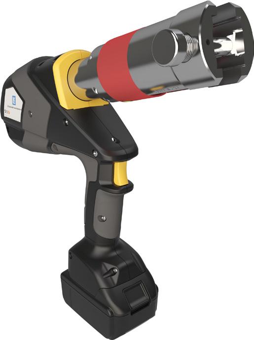 LK Minipress Connect-19kN kan vid behov utrustas med större batteri (3,0 eller 4,0Ah Ah) alternativt LK Nätadapter V2. Presskraft från kolven är 19 kn. 350 vridbart fäste för pressback.