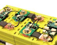 När man tar över de kritiska värdena av enskilda cellerna (2,5 och 4,0 V) kan batteriet skadas utan att få den igång igen (t.