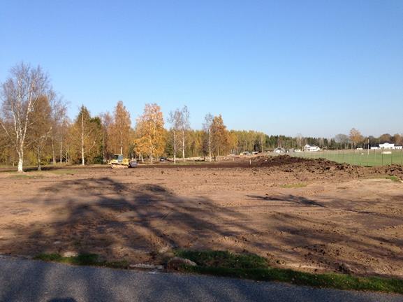 2015 Byggstart Avtäckning, grovschakt, stammar (bevattning/dränering) etc.