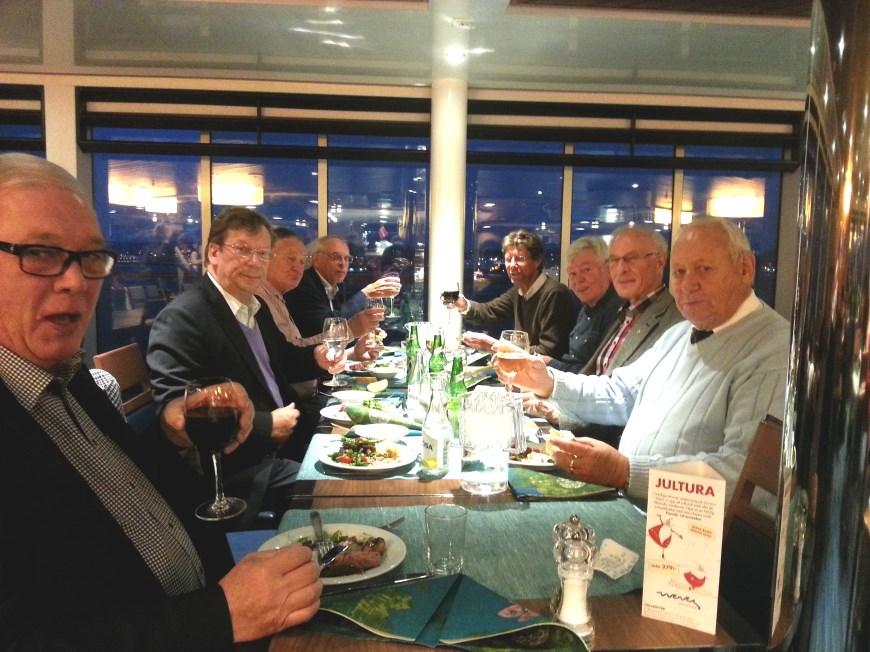 TRADITIONELL TURA MED HELSINGBORGS TB Onsdagen den 24 september genomförde Helsingborgs TB-loge den traditionella septemberturan på Scandlines stora färja Aurora.