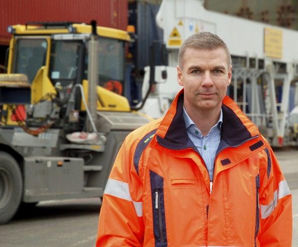 SIKTAR framåt HÄNT I HAMNEN Svensk industri går bra och enligt statistik från Trafikanalys ökar godshanteringen i Sveriges hamnar för femte året i rad.
