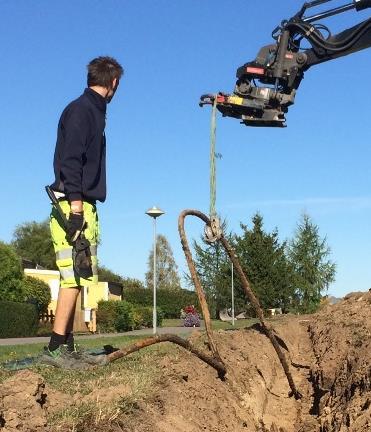Tabell 3 Tid för schaktning och friläggning på respektive delsträcka, tid observerad för schaktningen totalt inom parantes Schaktning och friläggning Del 1 [min/m] Del 2a [min/m] Del 2b [min/m] Del