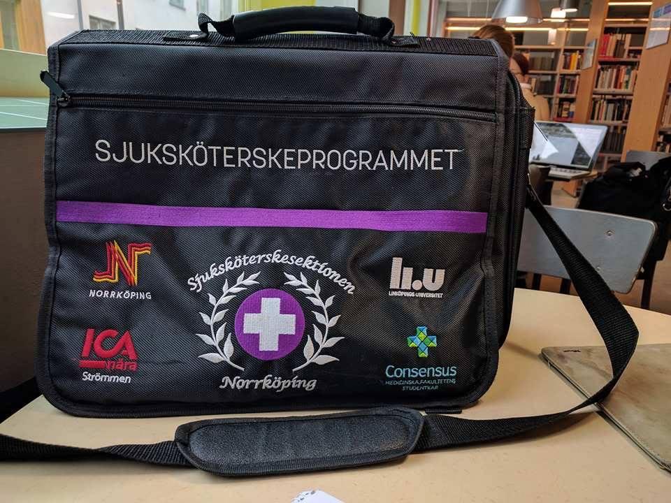 Consensus-medicinska fakultetens studentkår Consensus är studentkåren för alla studenter vid Medicinska fakulteten.