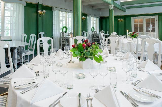 00 Charity Dinner på Eklundshof, Uppsala 3-rättersmiddag med underhållning av vår egen trollkarl Johan Ståhl och All-roundunderhållaren Bengan Jansson. Mer info senare.