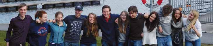 Hej alla juniorer! Vi hade sommarläger under fem veckor i somras. Nästan 150 barn har fått uppleva de fina förutsättningar vi har i klubben för segling på Stora Värtan.