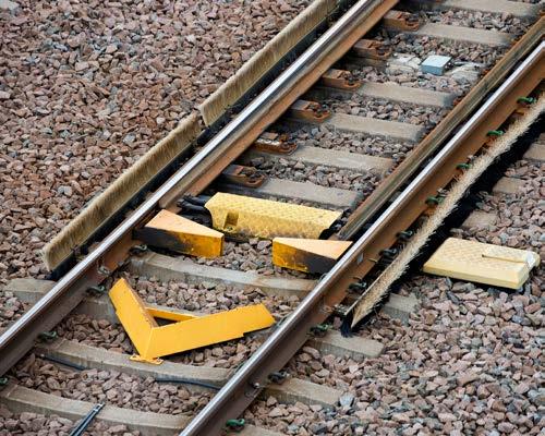 OM REDOVISNINGEN Fastställd Arlandabanan Infrastructures hållbarhetsredovisning 2017 har upprättats enligt GRI:s rikt linjer version 4.