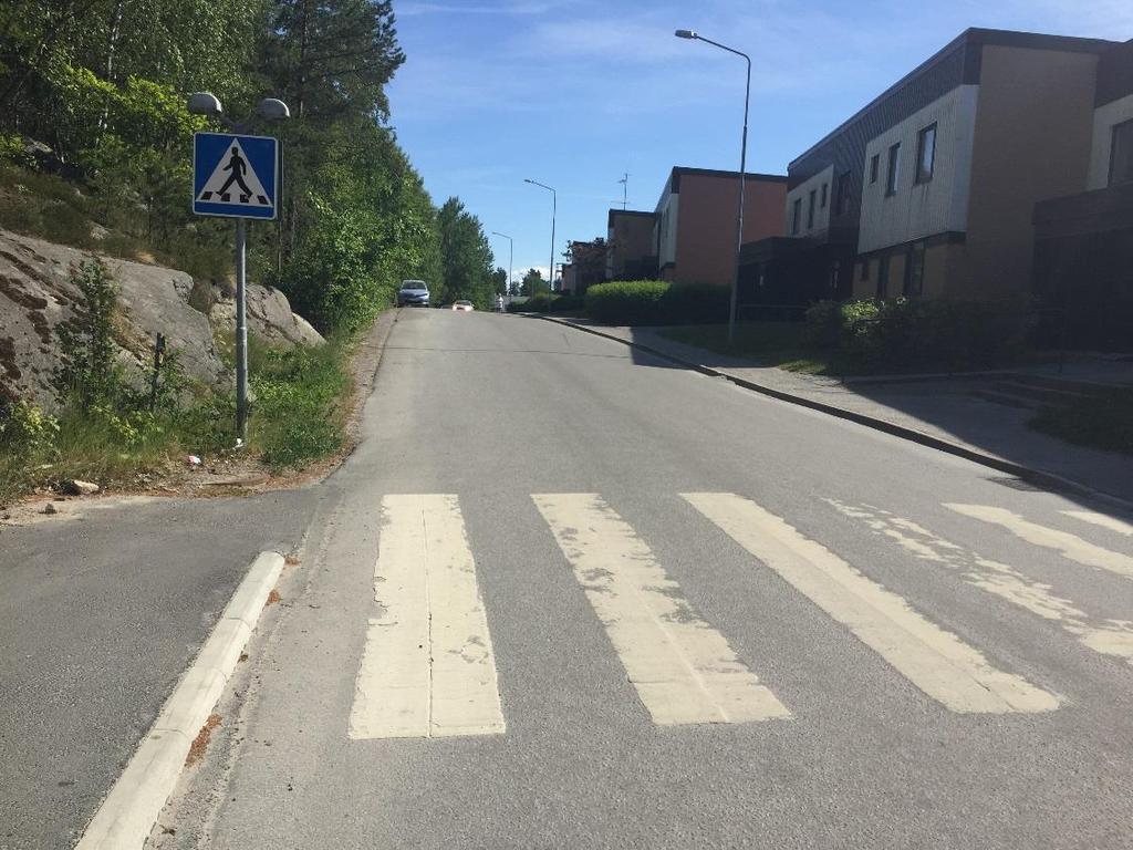Gatan ligger i anslutning till Ljungmyrsskolan och Skarpängsskolan. Figur 26.