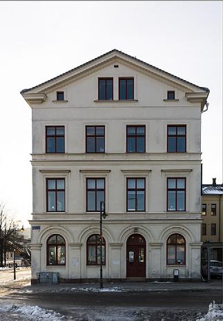 För att ta bort en linje så markerar du den och trycker Backsteg Den färdiga upprätade