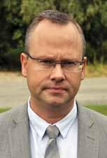 Allt för att Sverigedemokraternas väljare skall stängas ute från inflytande. Dock kommer inte deras röster att räcka till på långa vägar utan fler partier måste in i samarbetet.